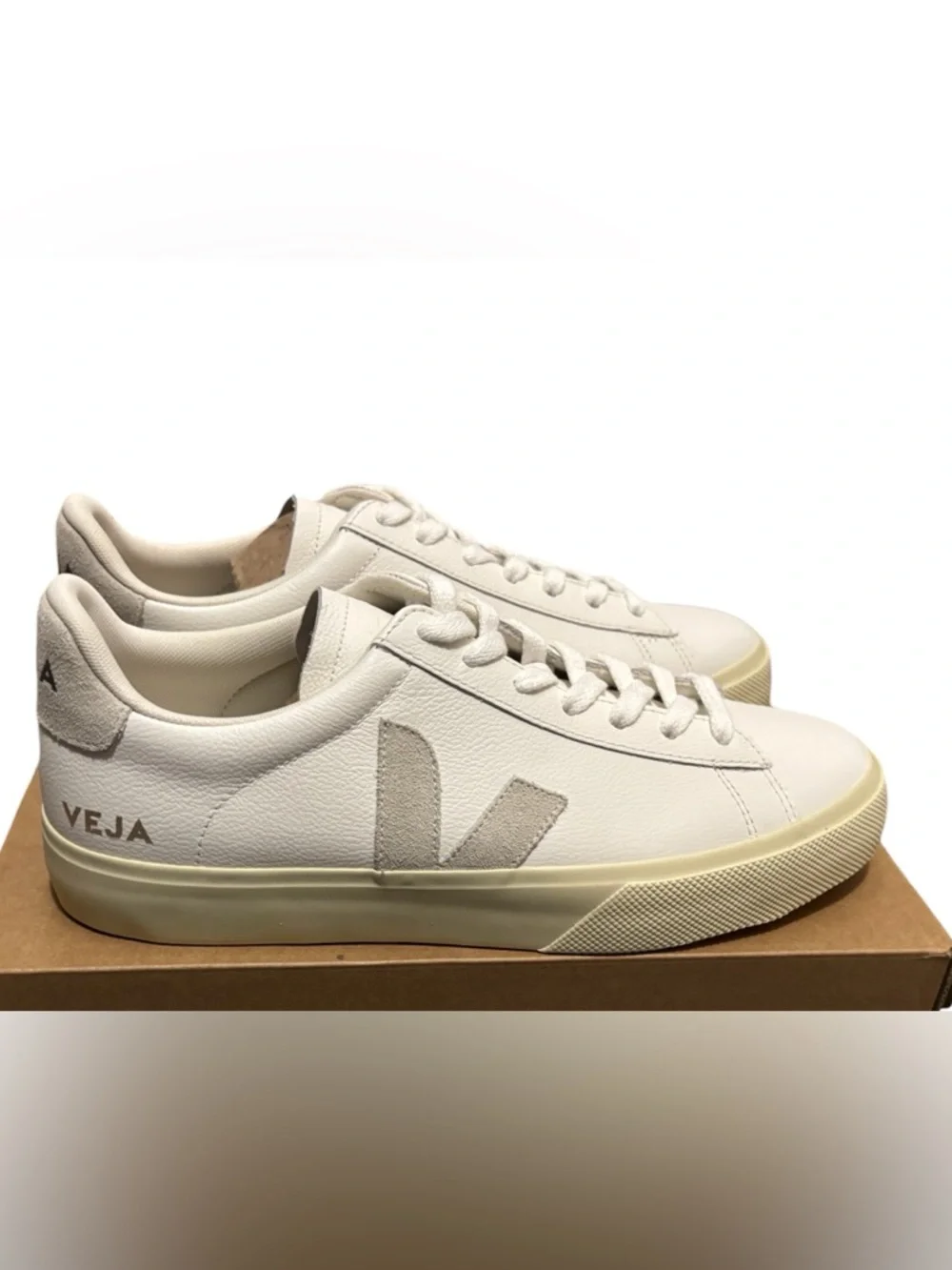Veja Campo Leather Sneaker Extra White/Natural Suede EU 40/US 9 - Picture 2 of 8
